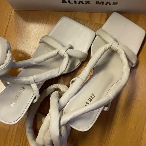 Alias Mae Astro Heel in Bone, EU Size: 39 - Picture 13 of 16